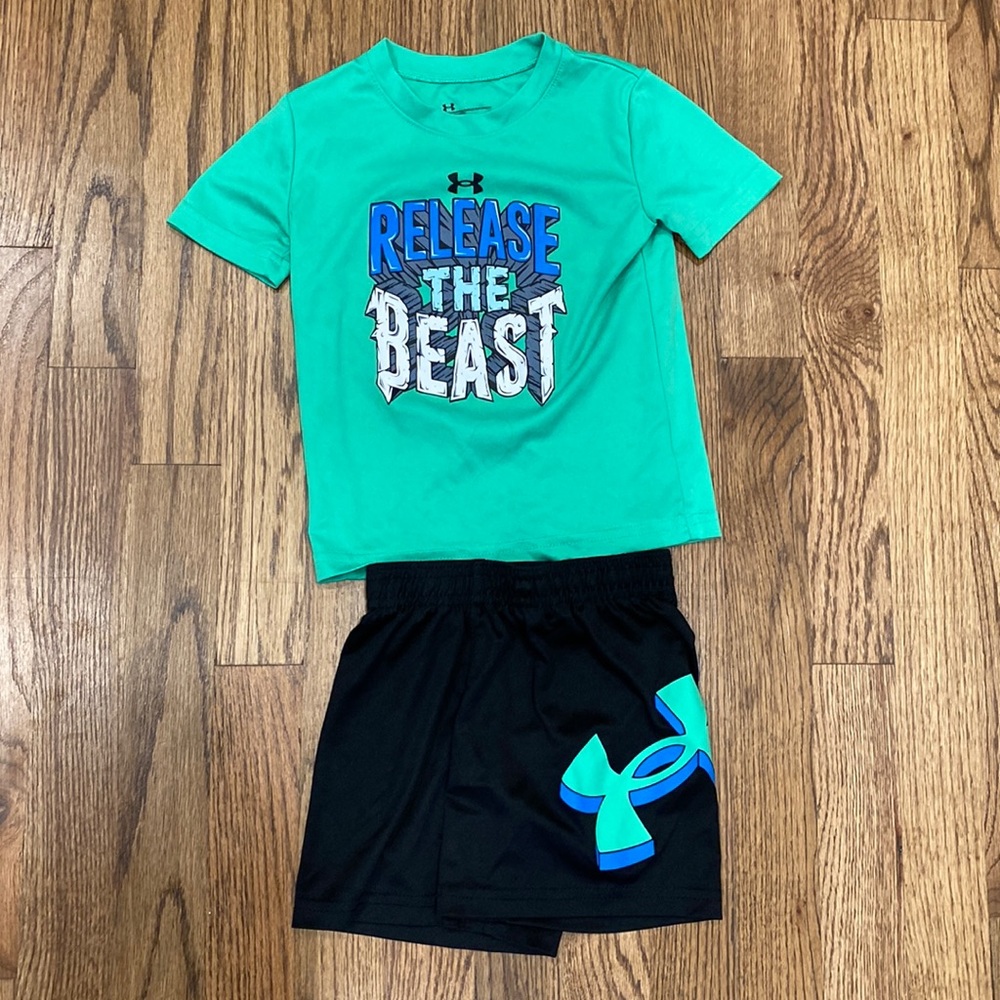 Under Armour 2t Matching set.